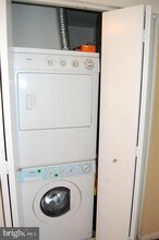 6609 Rapid Water Way in Glen Burnie, MD - Building Photo - Building Photo