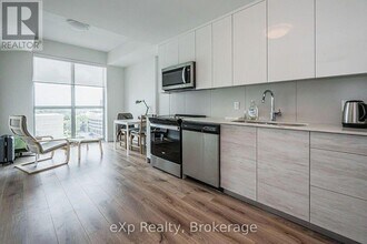 60 Frederick St in Kitchener, ON - Building Photo - Building Photo