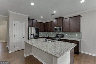 4518 Hidden Creek Dr in Gainesville, GA - Building Photo - Building Photo