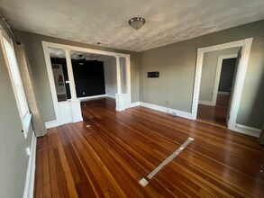 360-362 Weeden St in Pawtucket, RI - Building Photo - Building Photo