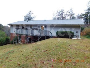 2642 Shady Valley Rd in Gainesville, GA - Building Photo - Building Photo