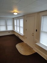 2718 9th St SW in Canton, OH - Building Photo