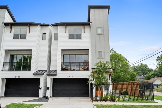 property at 2717 Drew St