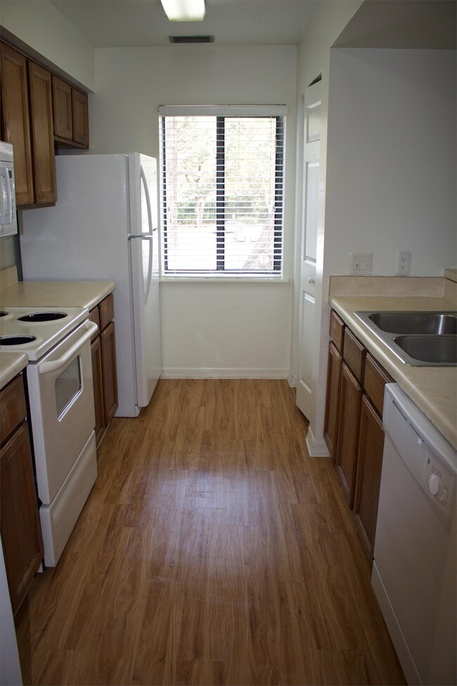 232 Riverbend Dr in Altamonte Springs, FL - Building Photo - Building Photo