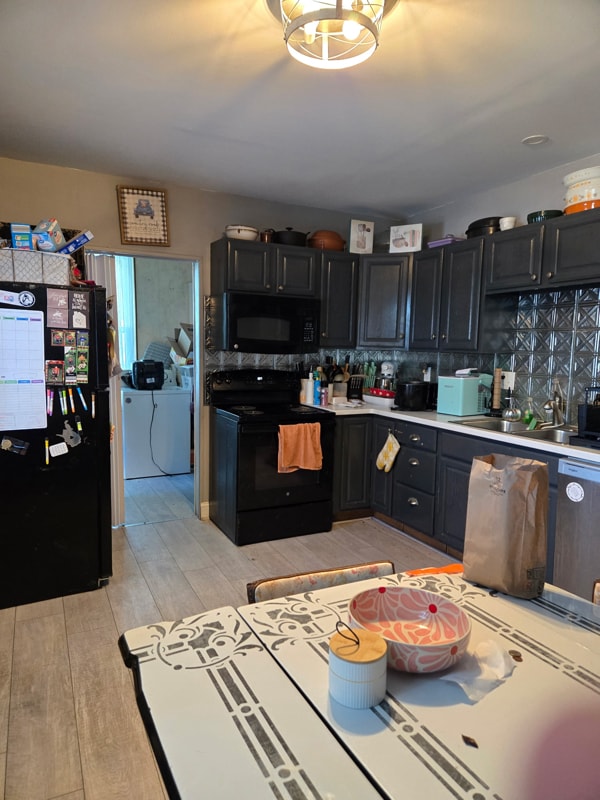 property at 214 E Cherry St