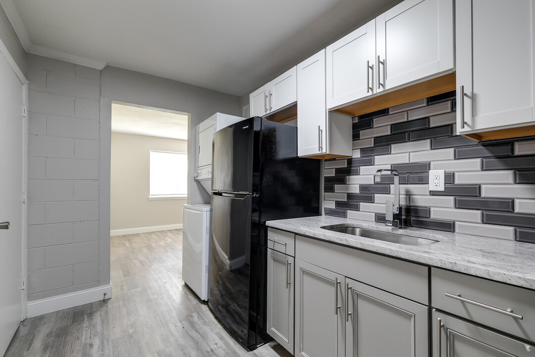 Brand-New 2 Bedroom - Newly Renovated in Richmond, VA - Building Photo