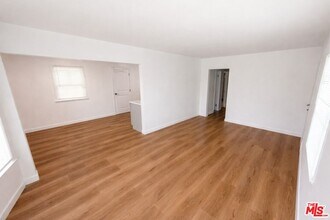 9132 Crenshaw Blvd in Inglewood, CA - Building Photo - Building Photo