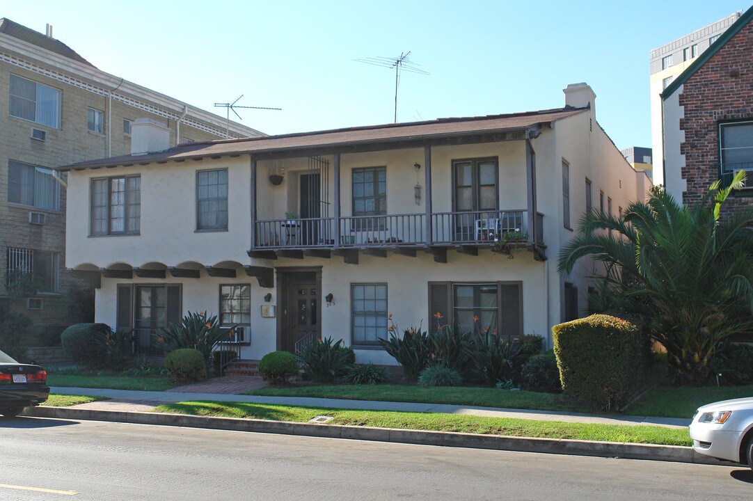 365 S Cochran Ave in Los Angeles, CA - Building Photo