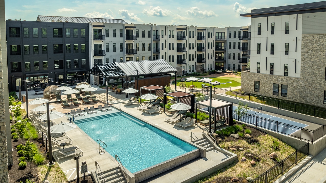 Sylo in Zionsville, IN - Foto de edificio