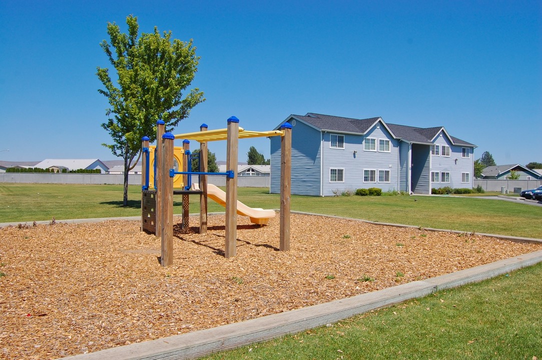 Birch Street Apartments in Quincy, WA - Building Photo