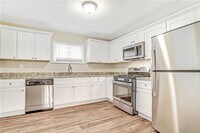 2304 Ousley Ct photo'