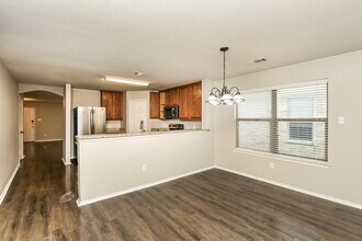 13136 Settlers Trail, Unit 725 in Fort Worth, TX - Building Photo - Building Photo