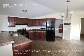 6801 19th St-Unit -Lot 20 in Lubbock, TX - Foto de edificio - Building Photo