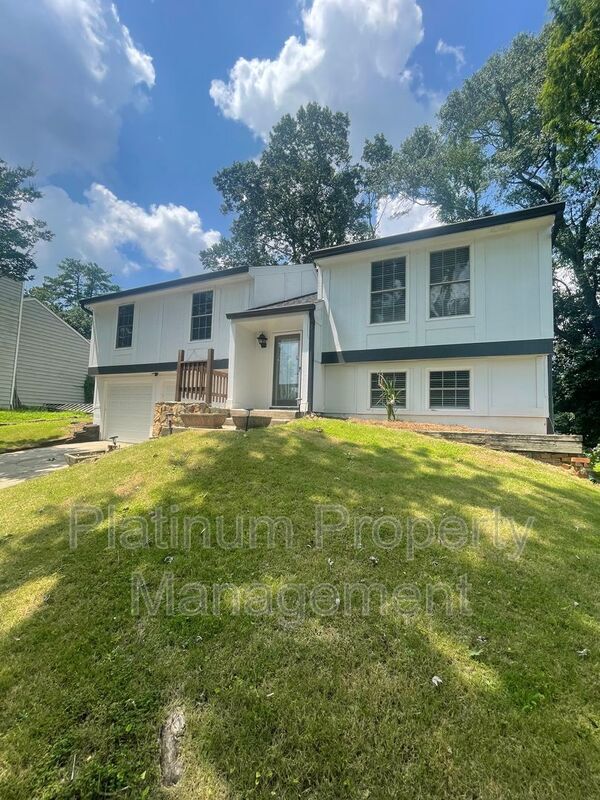 10500 Worthington Hills Manor