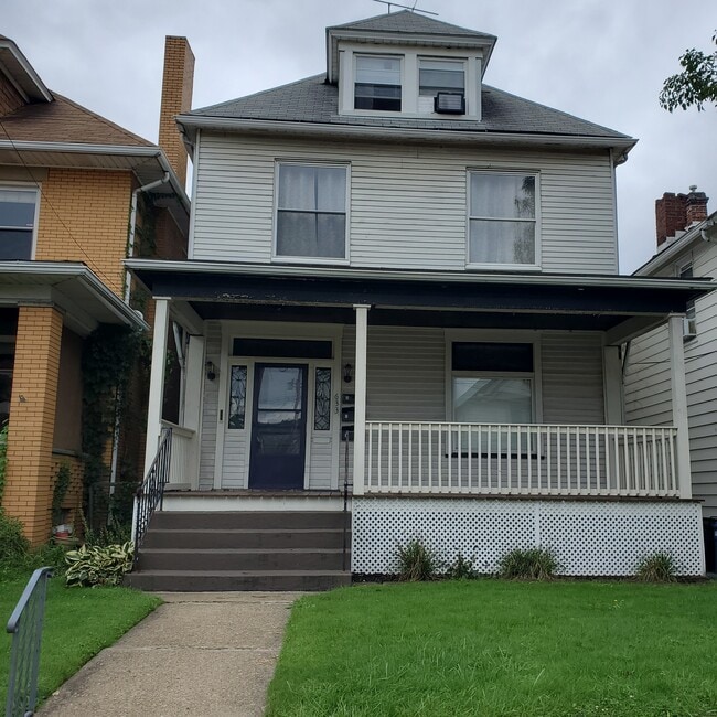 633 Maplewood Ave, Unit 3
