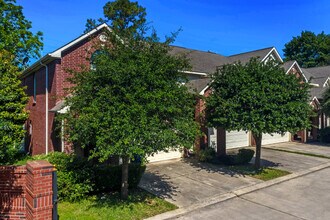 Rolling Fork Village in Houston, TX - Building Photo - Building Photo