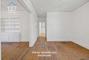 211 St Augustine St in Lynchburg, VA - Building Photo