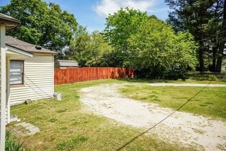 909 S McKay Ave in Dunn, NC - Building Photo - Building Photo