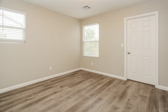6809 Armistead St in Las Vegas, NV - Building Photo - Building Photo