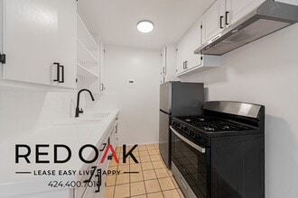 259 N Euclid Ave, Unit 16 in Pasadena, CA - Foto de edificio - Building Photo