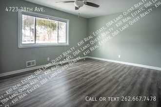 4723 38th Ave in Kenosha, WI - Building Photo - Building Photo