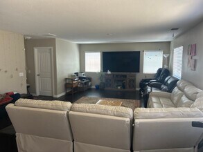 53226 Compassion Way in Lake Elsinore, CA - Building Photo - Building Photo