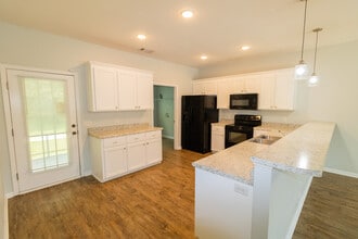 206 Little Magnolia Ln in Statesboro, GA - Building Photo - Building Photo