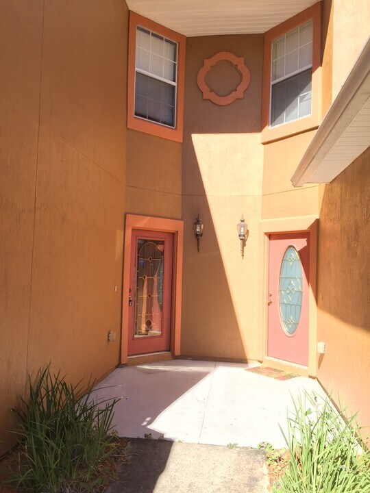 6813 Misty View Dr in Jacksonville, FL - Building Photo