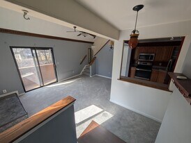 55 Cross St, Unit A2 in Danbury, CT - Building Photo