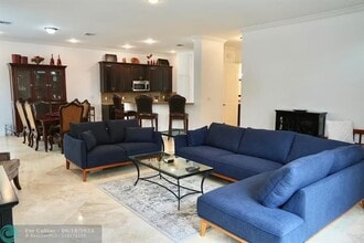 700 SW 8th Way in Fort Lauderdale, FL - Building Photo - Building Photo