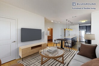 80 N Central Ave in Hempstead, NY - Building Photo - Building Photo