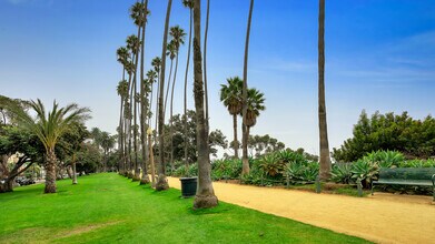 129 Marguerita Ave in Santa Monica, CA - Foto de edificio - Building Photo