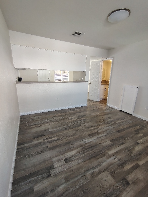 2010 Larcus Ave in Bakersfield, CA - Building Photo - Building Photo