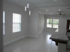 1209 Elm St in Baytown, TX - Building Photo - Building Photo