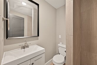 5711 Brady St in Houston, TX - Building Photo - Building Photo