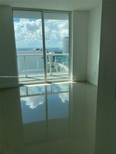 253 NE 2nd St, Unit 3506 in Miami, FL - Building Photo - Building Photo