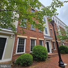 487 Kornblau Terrace SE in Leesburg, VA - Building Photo - Building Photo