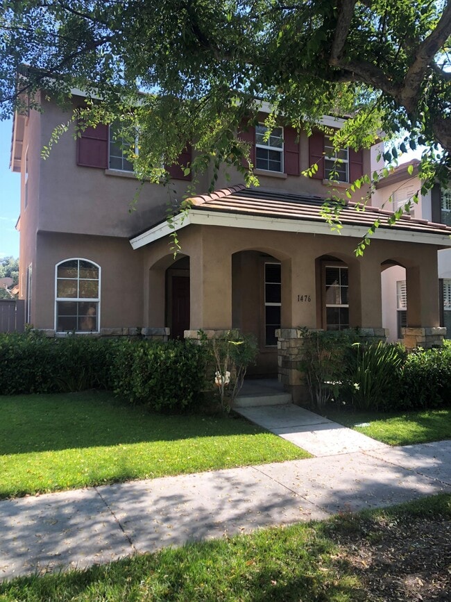 1476 Sutter Buttes St