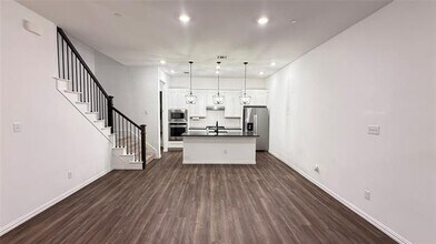 9943 Hennings St in Irving, TX - Building Photo - Building Photo