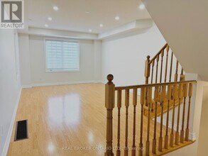 9948 McCowan Rd in Markham, ON - Building Photo - Building Photo