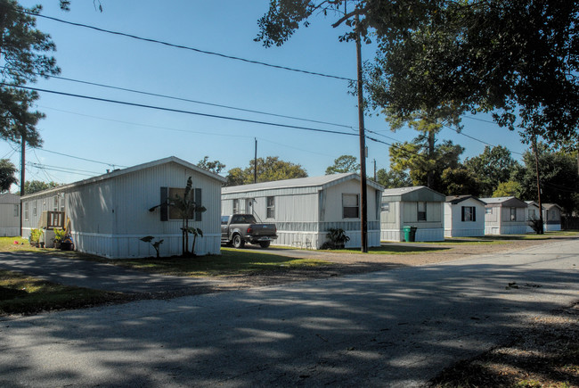 5800 Leedale St in Houston, TX - Building Photo - Building Photo