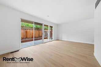 569 Addison Ave in Palo Alto, CA - Building Photo - Building Photo