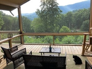 3543 Dark Ridge Rd in Sylva, NC - Building Photo - Building Photo