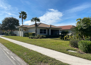 274 Mestre Pl in Nokomis, FL - Building Photo - Building Photo