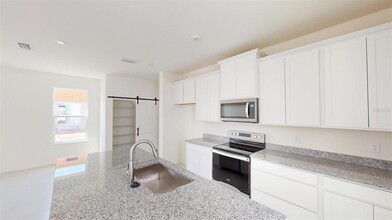2031 Iorio St in St. Cloud, FL - Building Photo - Building Photo
