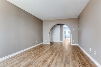 15926 Stillwood St in Dallas, TX - Building Photo - Building Photo