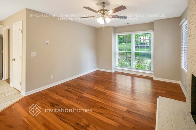 2016 Dembrigh Ln in Charlotte, NC - Building Photo - Building Photo