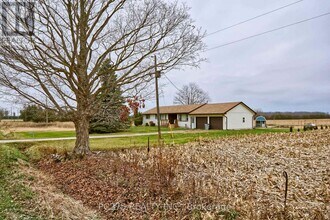 6256 Egremont Rd in Warwick, ON - Building Photo - Building Photo