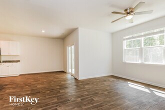 544 Wayton Cir in Moncks Corner, SC - Building Photo - Building Photo