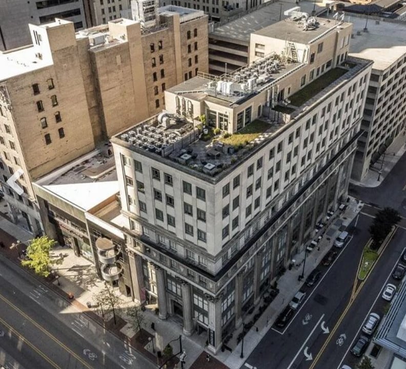 51 N High St, Unit 304 in Columbus, OH - Foto de edificio